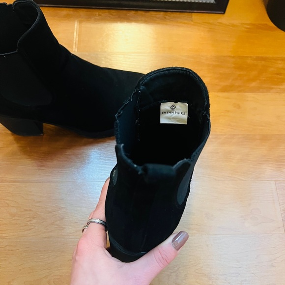 🚫SOLD🚫 Faux Suede Chelsea Ankle Boots - Picture 8 of 13